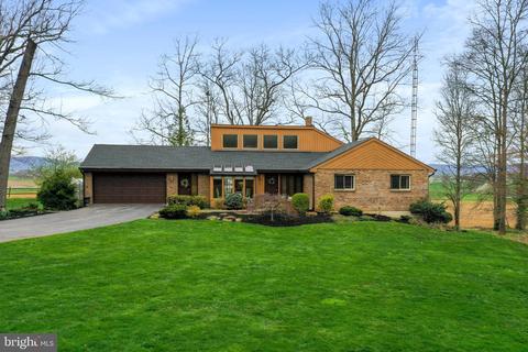 403 Clearfield Rd, Shippensburg, PA 17257