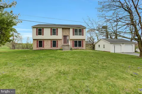 2223 Sollenberger Rd, Chambersburg, PA 17202