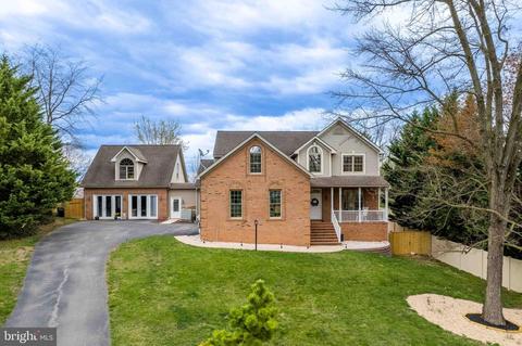1991 Castlegreen Ct, Greencastle, PA 17225