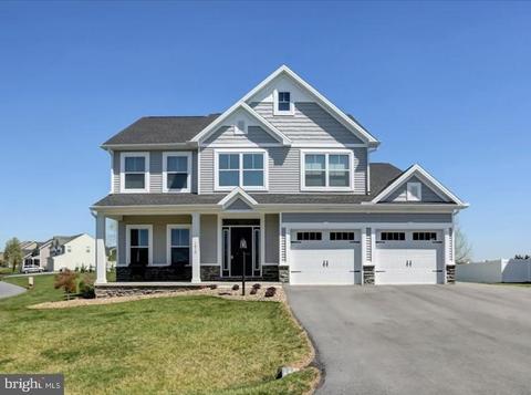 1010 Emilys Ct, Greencastle, PA 17225