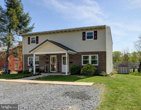 217-219 N Linden Ave, Greencastle, PA 17225