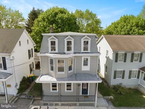 44 Clayton Ave, Waynesboro, PA 17268