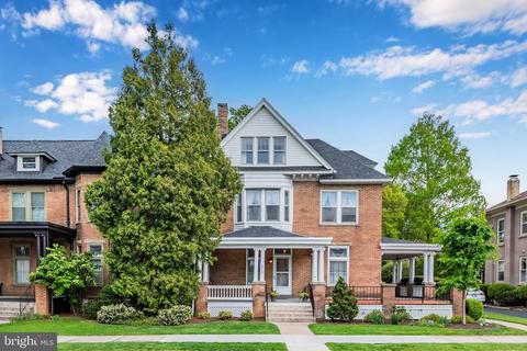 216 Fifth Ave, Chambersburg, PA 17201