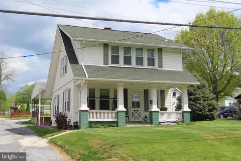 373 W Main St, Fayetteville, PA 17222