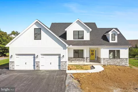 1893 Farmall Dr, Greencastle, PA 17225