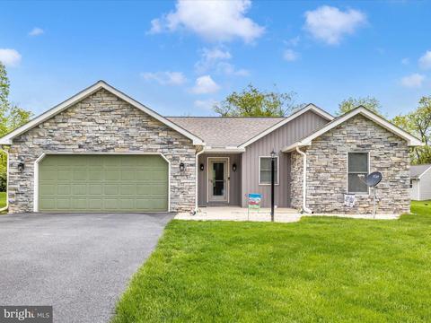 1739 Alphin Way, Greencastle, PA 17225