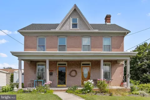 109 Sunnyside Ave, Waynesboro, PA 17268