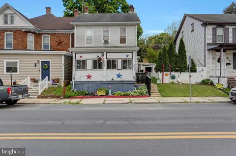 227 S Potomac St, Waynesboro, PA 17268