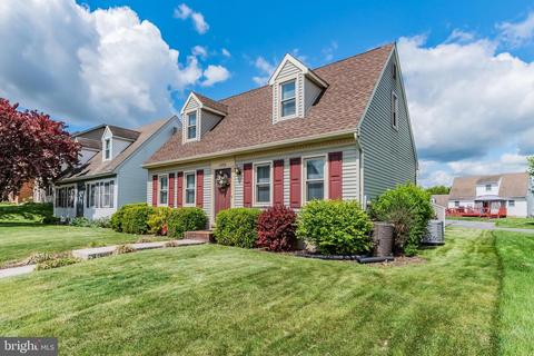 1995 Ashley Dr, Chambersburg, PA 17201