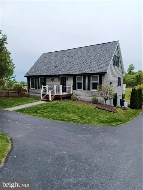 11409 Orchard Rd, Waynesboro, PA 17268