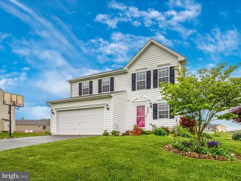 9964 Jennings Ave, Waynesboro, PA 17268