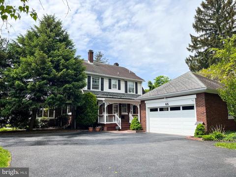 65 Norland Ave, Chambersburg, PA 17201