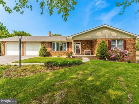 12012 Mentzer Gap Rd, Waynesboro, PA 17268