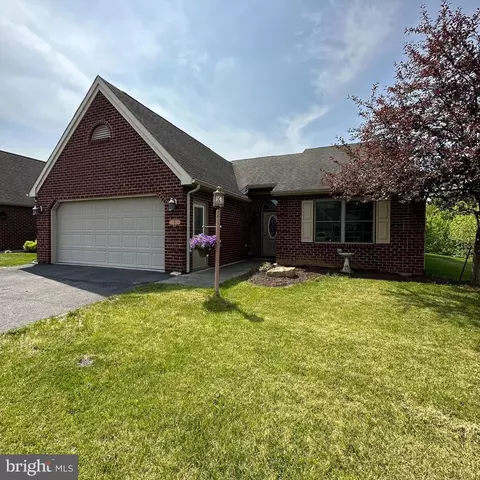1 Kelhigh Dr, Chambersburg, PA 17201