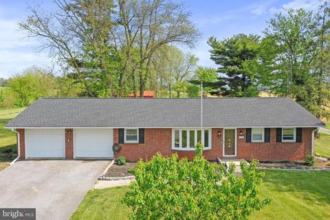 1597 State Line Rd, Waynesboro, PA 17268