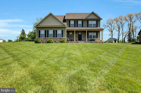 1416 Galitzin Dr, Chambersburg, PA 17202