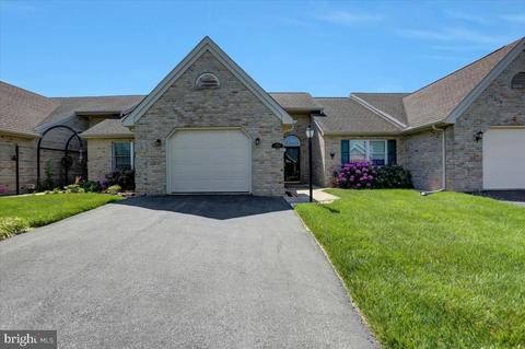 2391 Majestic Ct #21, Chambersburg, PA 17202