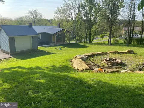 129 Prices Church Rd, Waynesboro, PA 17268