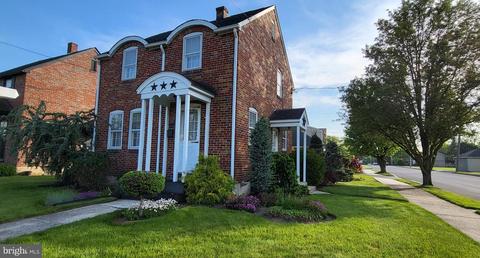 502 Wayne Ave, Chambersburg, PA 17201