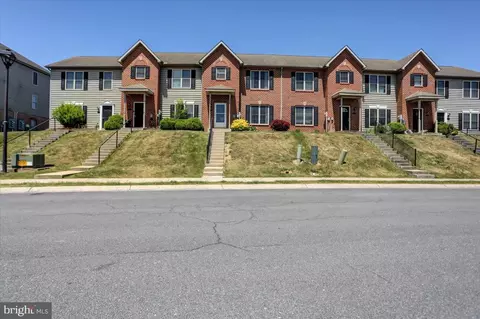 1953 Ashley Dr #129, Chambersburg, PA 17201