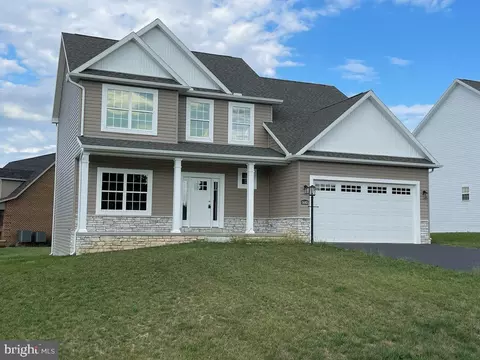 1482 Highfield Ct, Chambersburg, PA 17202