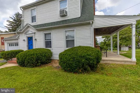 244 Grant St N, Waynesboro, PA 17268