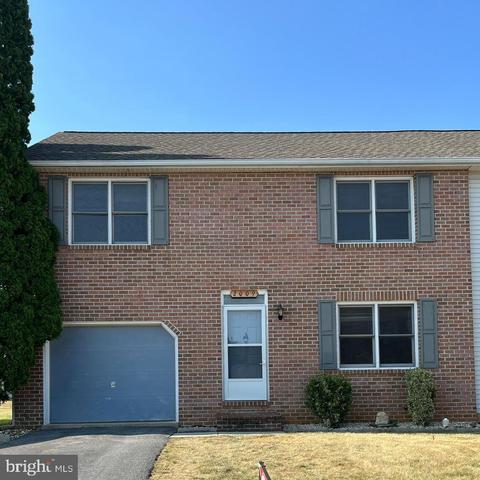 2009 Clinton Ave, Chambersburg, PA 17201