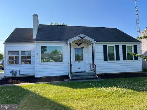 812 Stouffer Ave, Chambersburg, PA 17201
