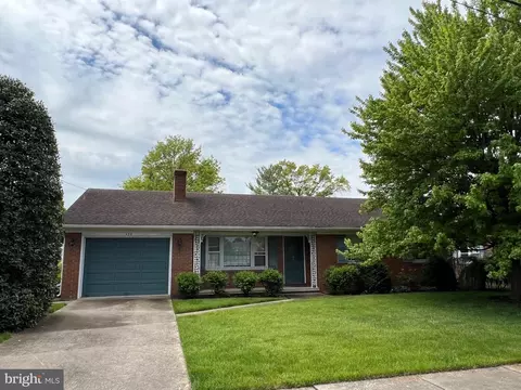 538 Mentzer Ave, Chambersburg, PA 17201