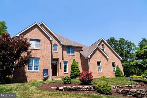 2003 Castlegreen Ct, Greencastle, PA 17225