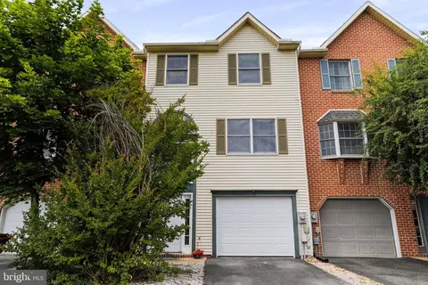 1555 Brechbill Rd, Chambersburg, PA 17201
