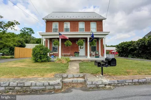 3471 Wayne Rd, Chambersburg, PA 17202