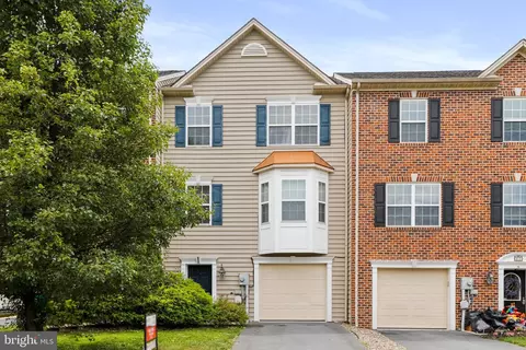 229 Whitley Dr, Chambersburg, PA 17201