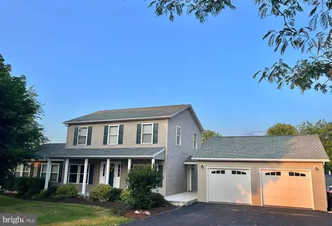 4307 Warm Spring Rd, Greencastle, PA 17225