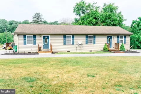 1070 Seibert Ave, Shippensburg, PA 17257
