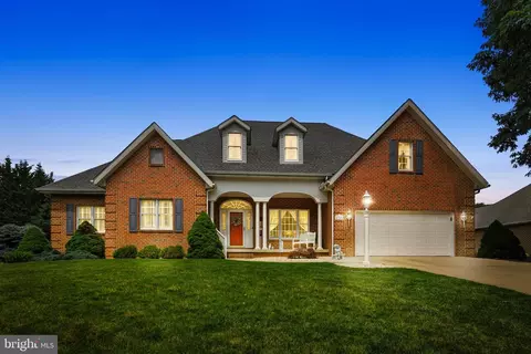 6948 Augusta National, Fayetteville, PA 17222