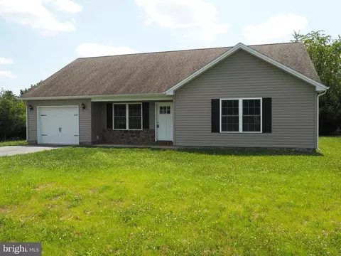 4340 Percy Ave, Chambersburg, PA 17202