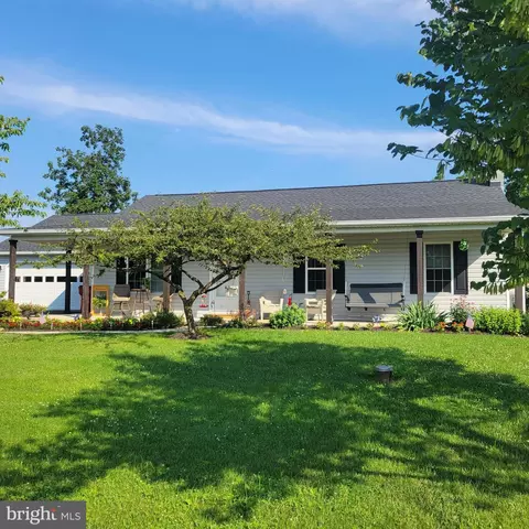 10056 Blue Jay Cir, Orrstown, PA 17244