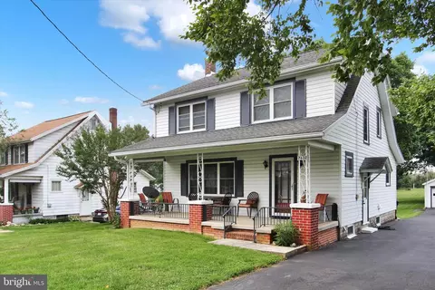 7632 Mentzer Gap Rd, Waynesboro, PA 17268
