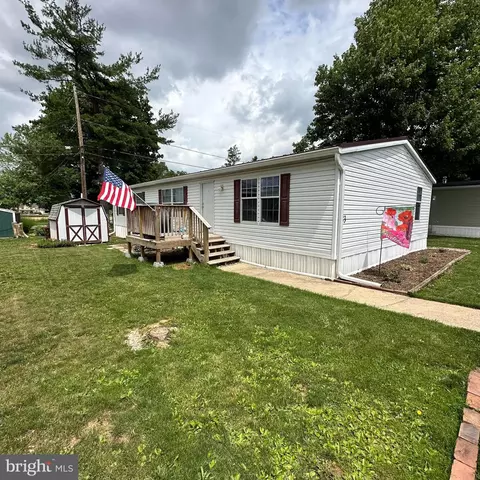 4660 Sycamore Grove Rd #83, Chambersburg, PA 17202