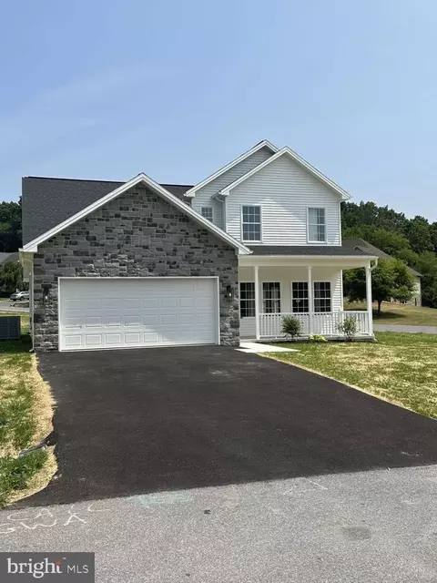 203 Cresthaven Dr #36, Fayetteville, PA 17222