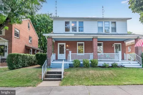 166 N Coldbrook Ave, Chambersburg, PA 17201