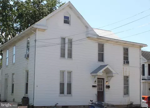 10 12 E Second St, Waynesboro, PA 17268