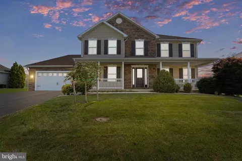 422 Raleigh Ave, Chambersburg, PA 17202