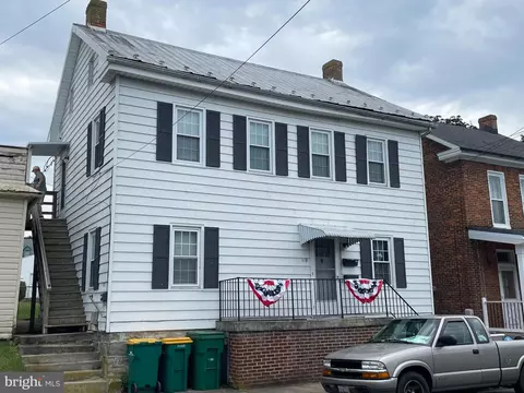 117-119 Clayton Ave, Waynesboro, PA 17268