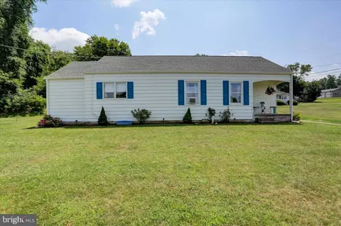7246 Slabtown Rd #1, Waynesboro, PA 17268