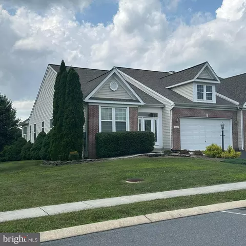 3062 Sundown Dr, Chambersburg, PA 17202