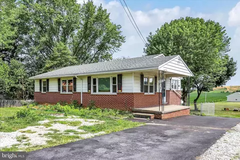 2934 Black Gap Rd, Chambersburg, PA 17202