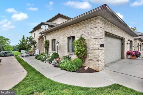 6433 Ninth Vw, Fayetteville, PA 17222