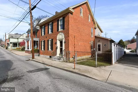 133 E Second St, Waynesboro, PA 17268
